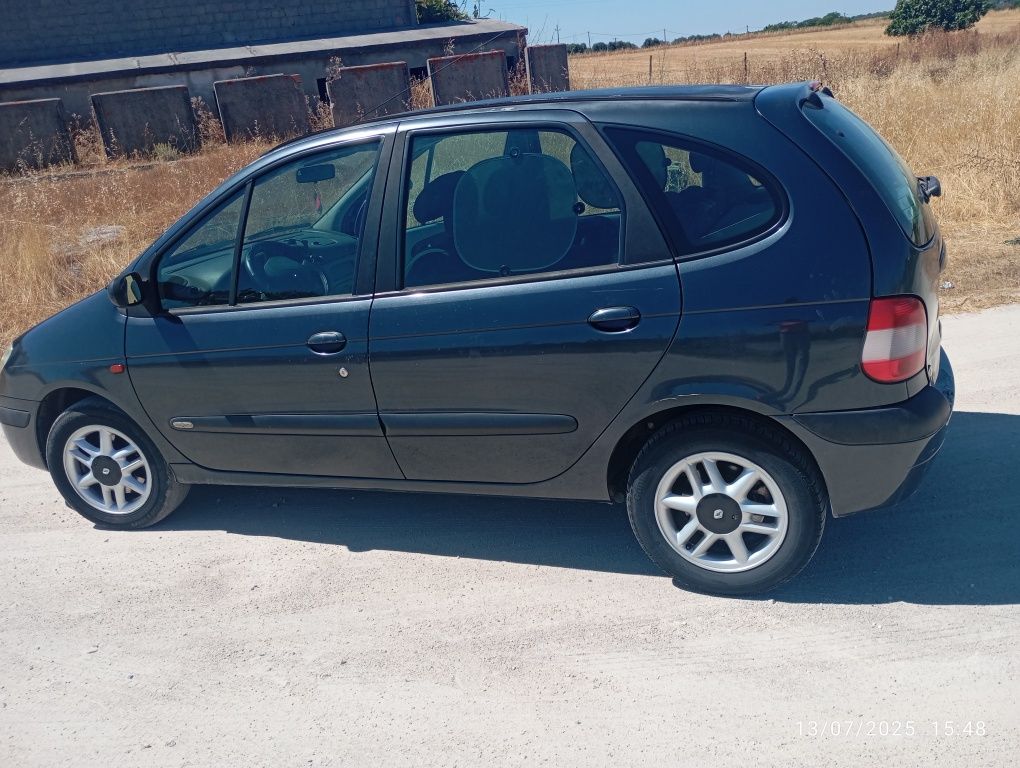 Vendo em bom estado com ar condicionado vendo ao melhor preço