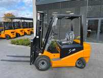 Nowy elektryczny wózek widłowy Gunter Grossmann S25. 2,5T - triplex