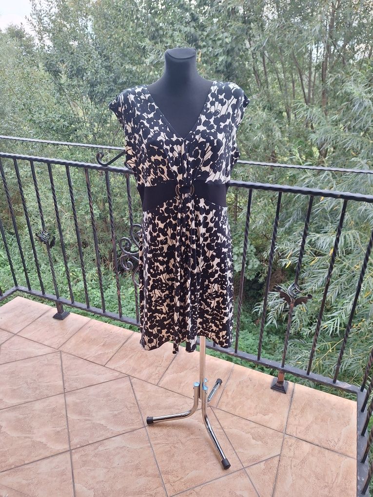 Elegancka sukienka Wallis rozmiar XL 42
