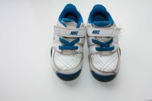 Білі шкіряні кросівки ф.Nike р-25,5(евр-8) гарний стан