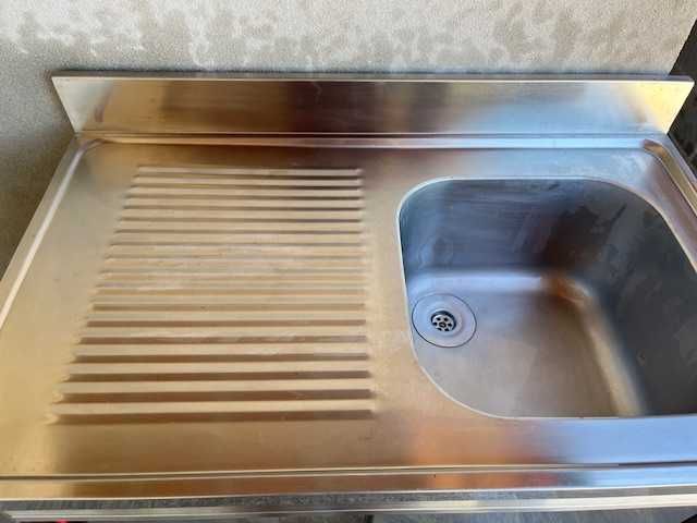 Lava Louça em Inox com armário