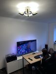 Яскрава класична люстра з LED лампочками