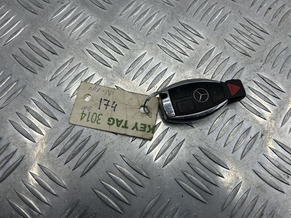 Ключ зажигания A2229050105 для Mercedes Benz C117 CLA-Klasse 2013-2019