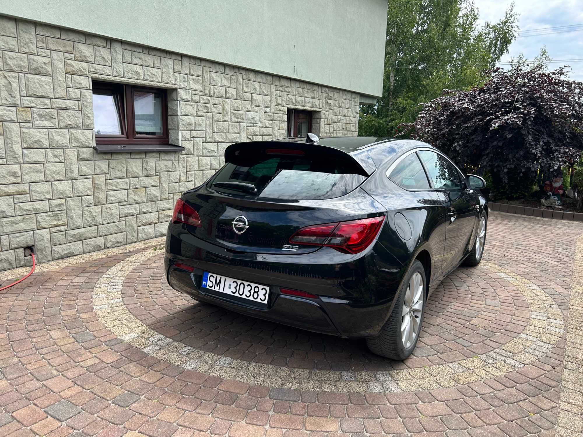 Opel Astra GTC OPC 1.6 cdti