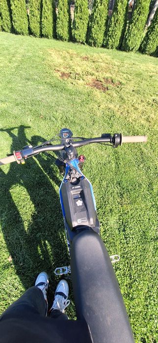 SPRZEDAM elektryczny cross SURRON  LIGHT BEE S stan bardzo dobry, gara