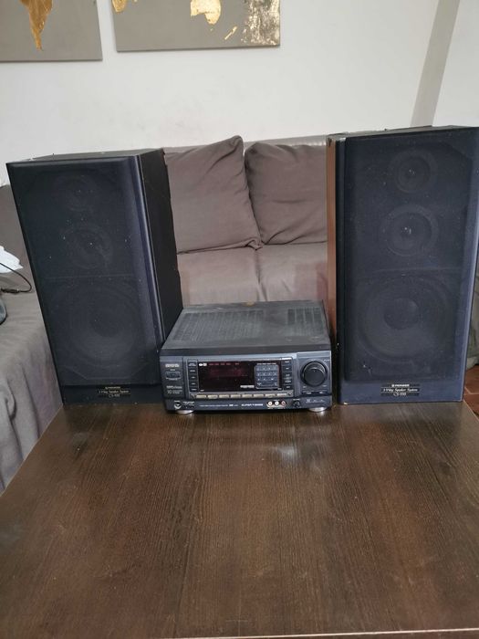 Amplificador com colunas