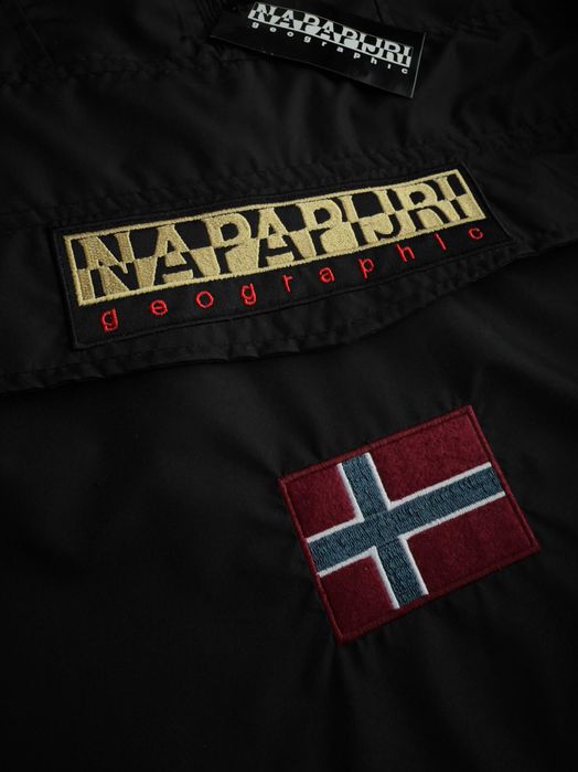 Вітрівка-анорак NAPAPIJRI | Чорна | Щільна плащівка | Нашивка логотип