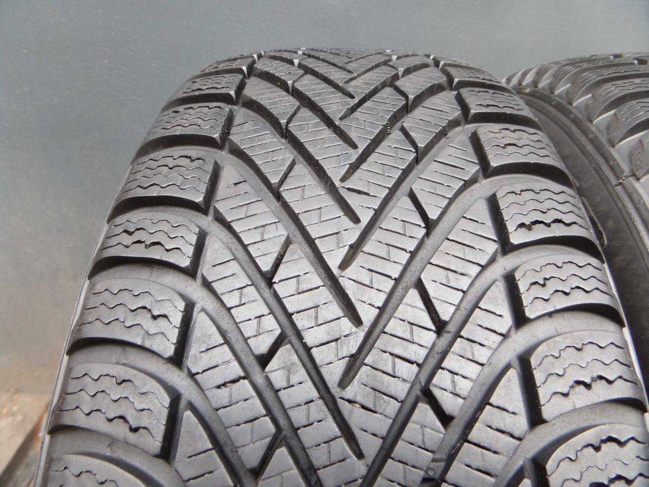 30. Opony zima 205/55/16