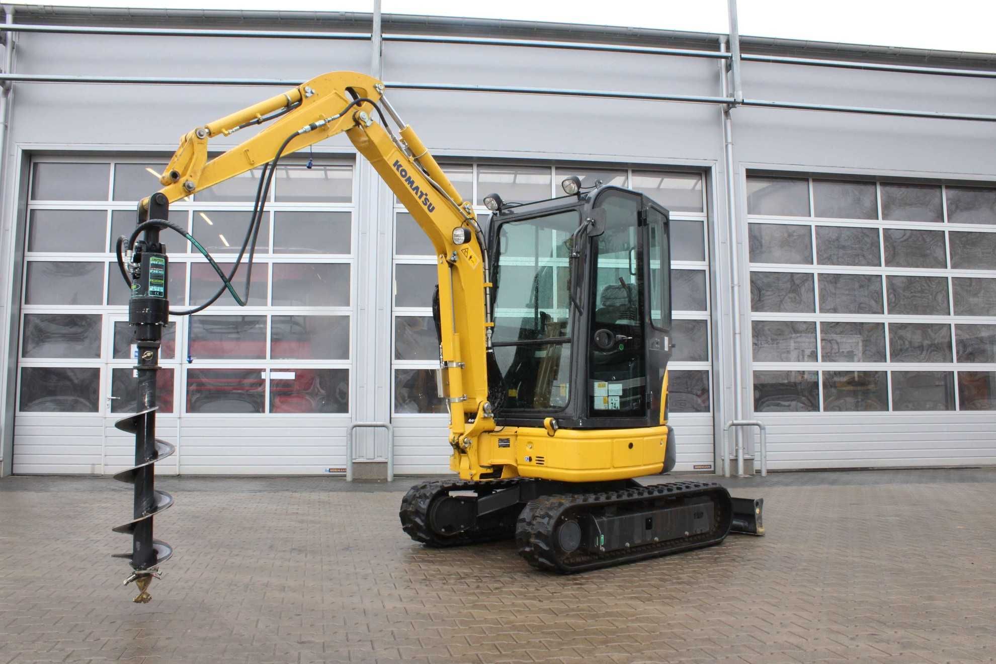 Minikoparka Komatsu PC26 + Wiertnica Digga Premium Drive PDX2 -Wynajem