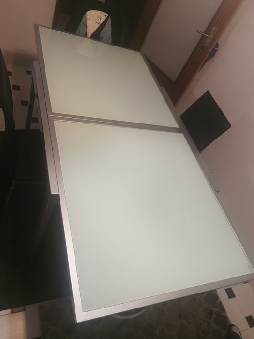 Mesa de sala de jantar