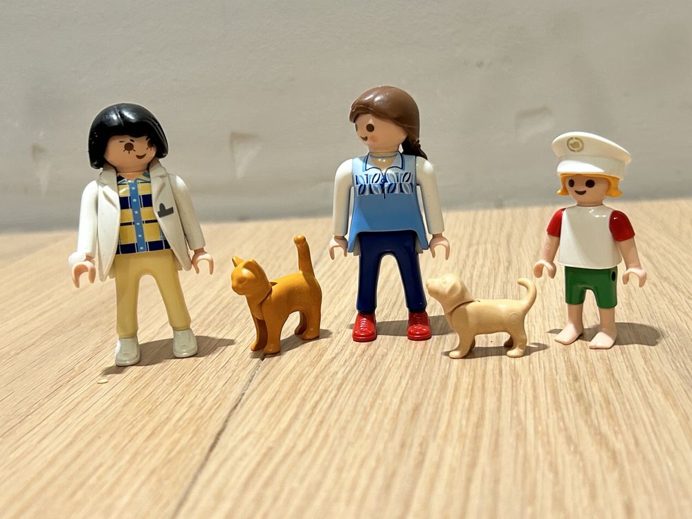 Playmobil figurki lekarka kot pies