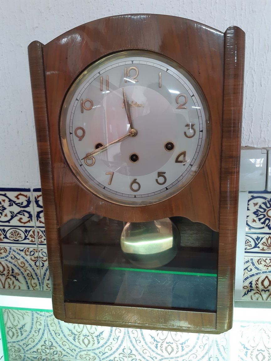 Relógio antigo Reguladora
