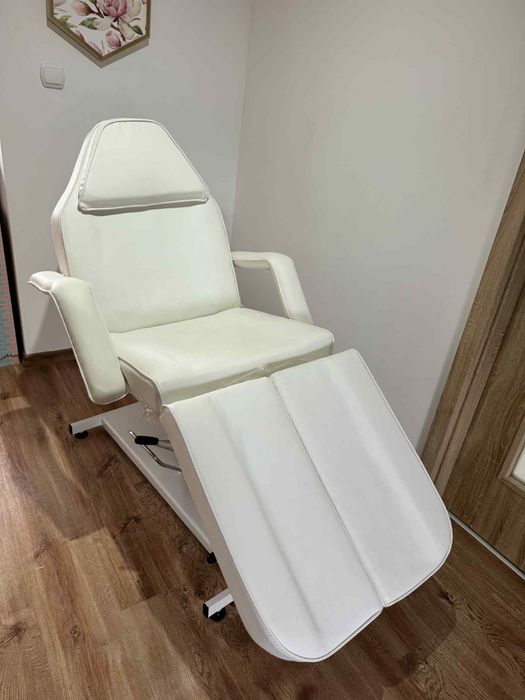 Fotel kosmetyczny hydrauliczny obrotowy CALISSILMO