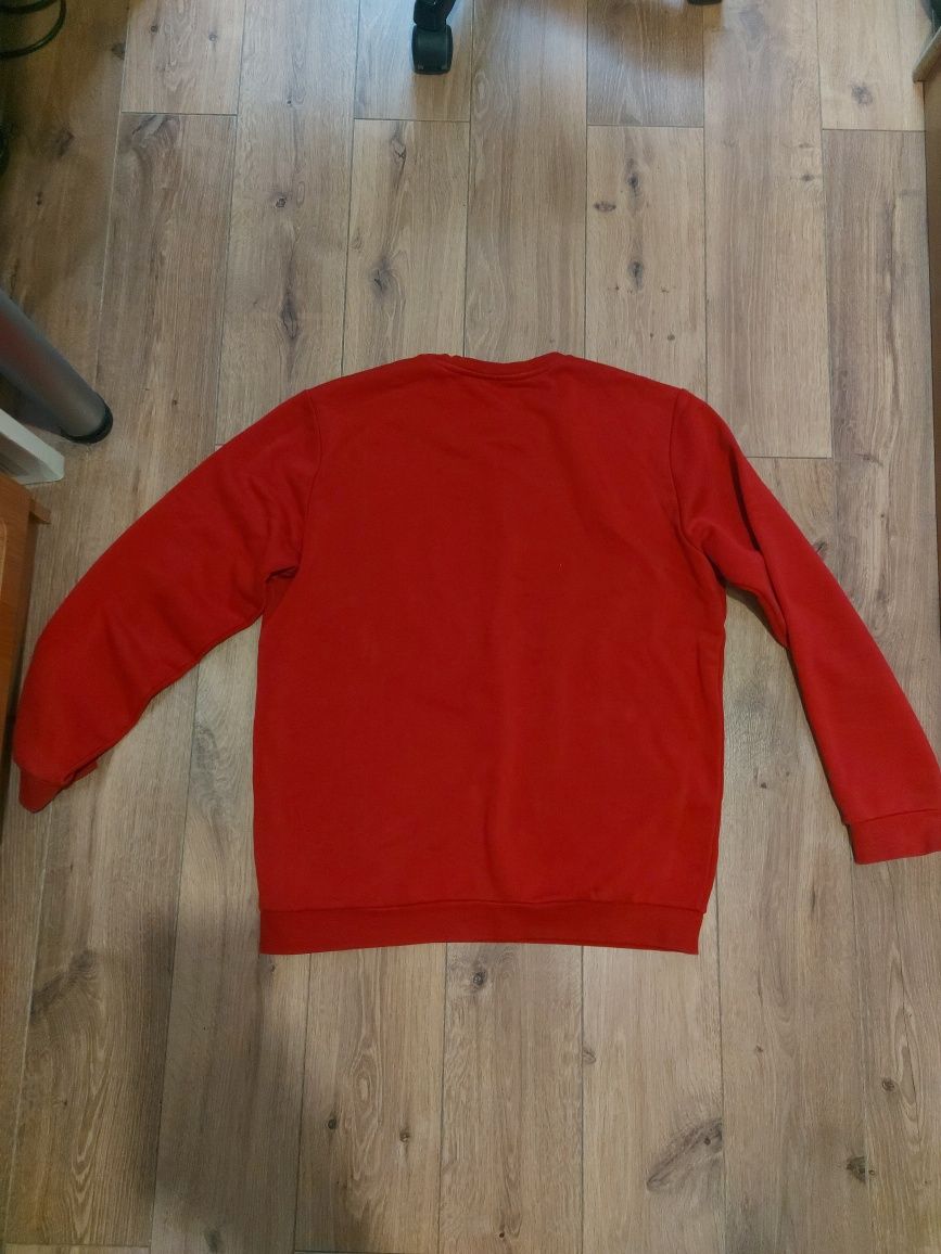 Продам Свитшот Fila