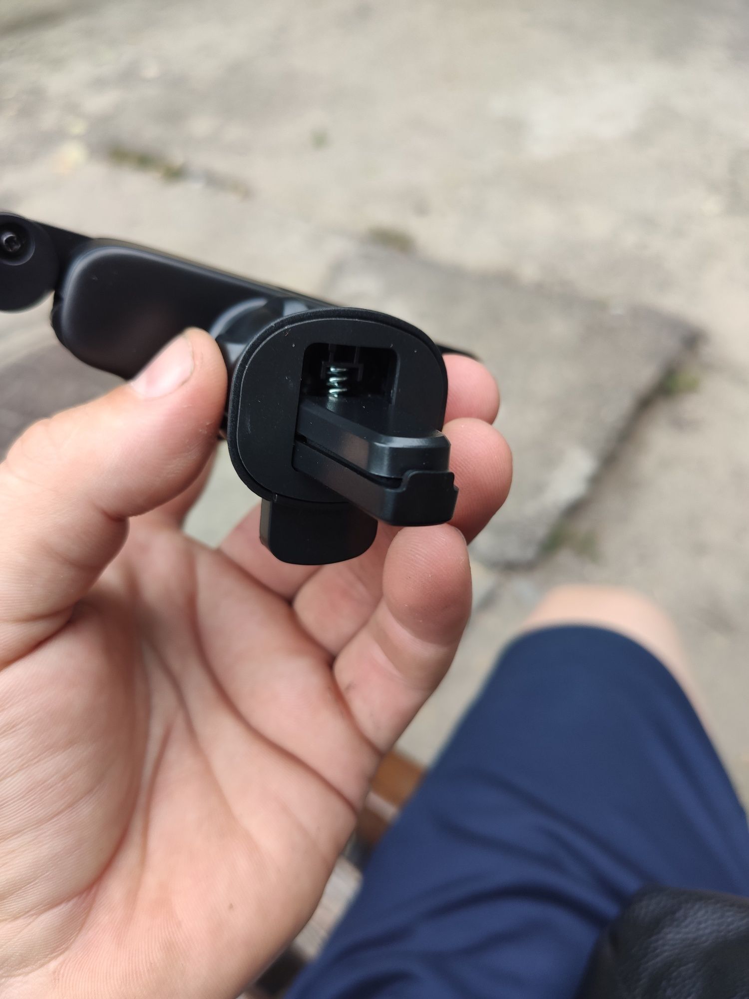 Оригинальный держатель в авто держатель  для смартфона базеус