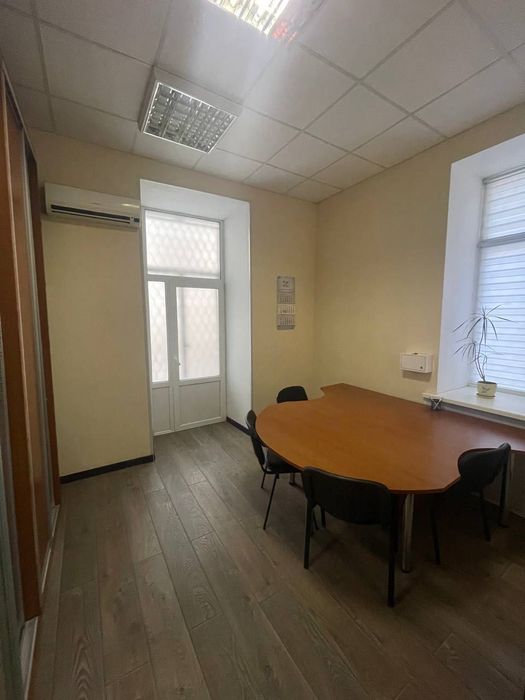 Здам 2 к.38 м.м.Університет,м.Вокзальна-8 хв.пішки