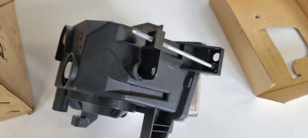 Halogen lewy opel vectra c depo nowy
