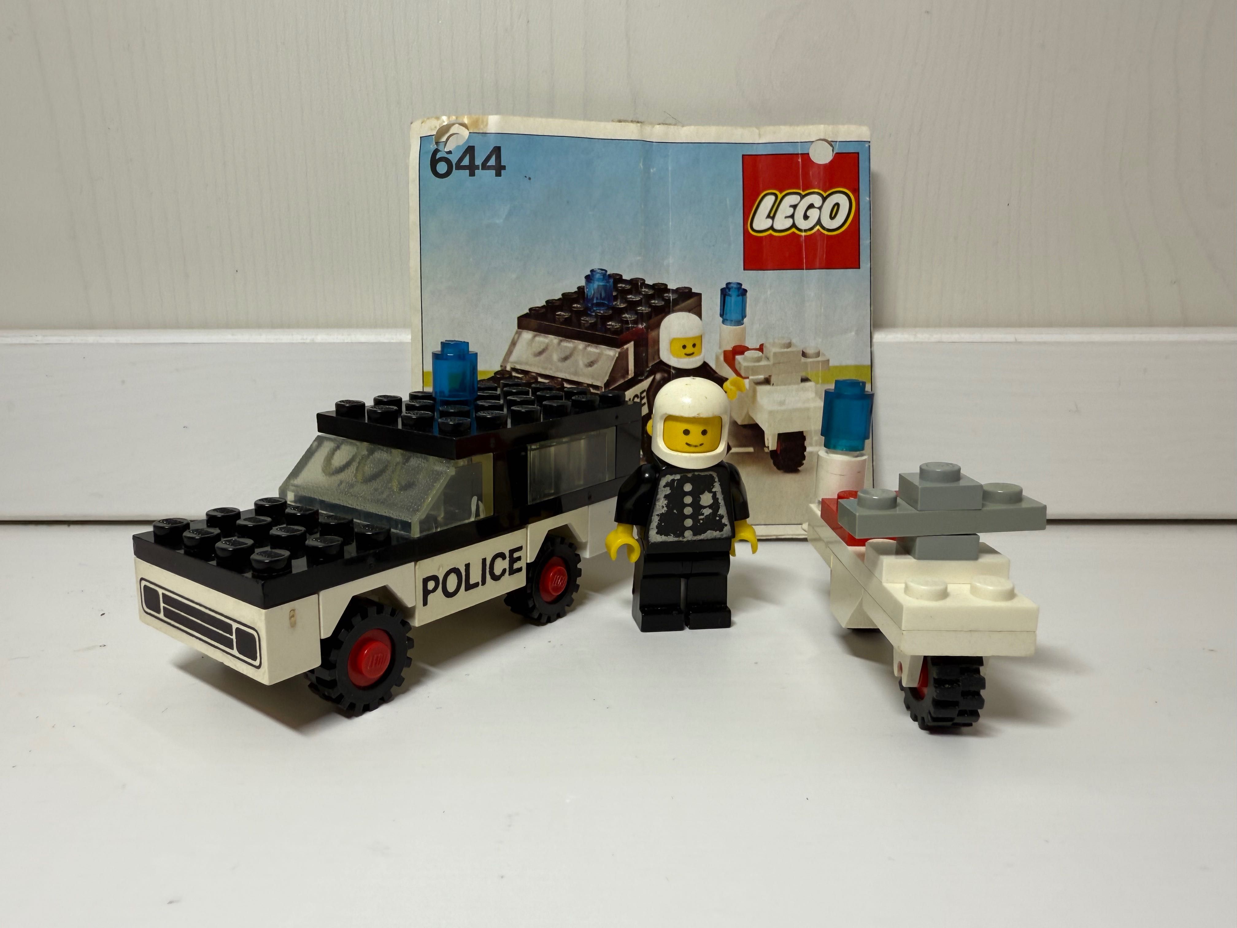 LEGO classic town; zestaw 644 Police Mobile Patrol