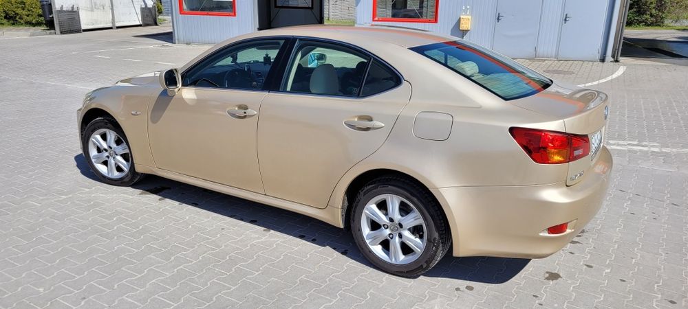 Sprzedam LEXUSA lub zamienię