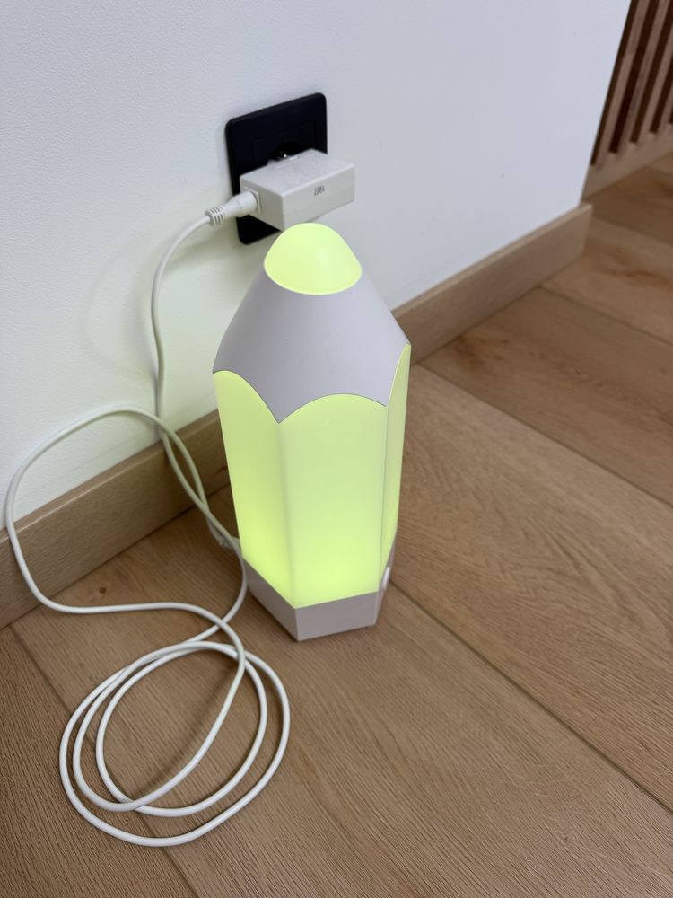 Lampka led wielobarwna kredka PELARBOJ z Ikea