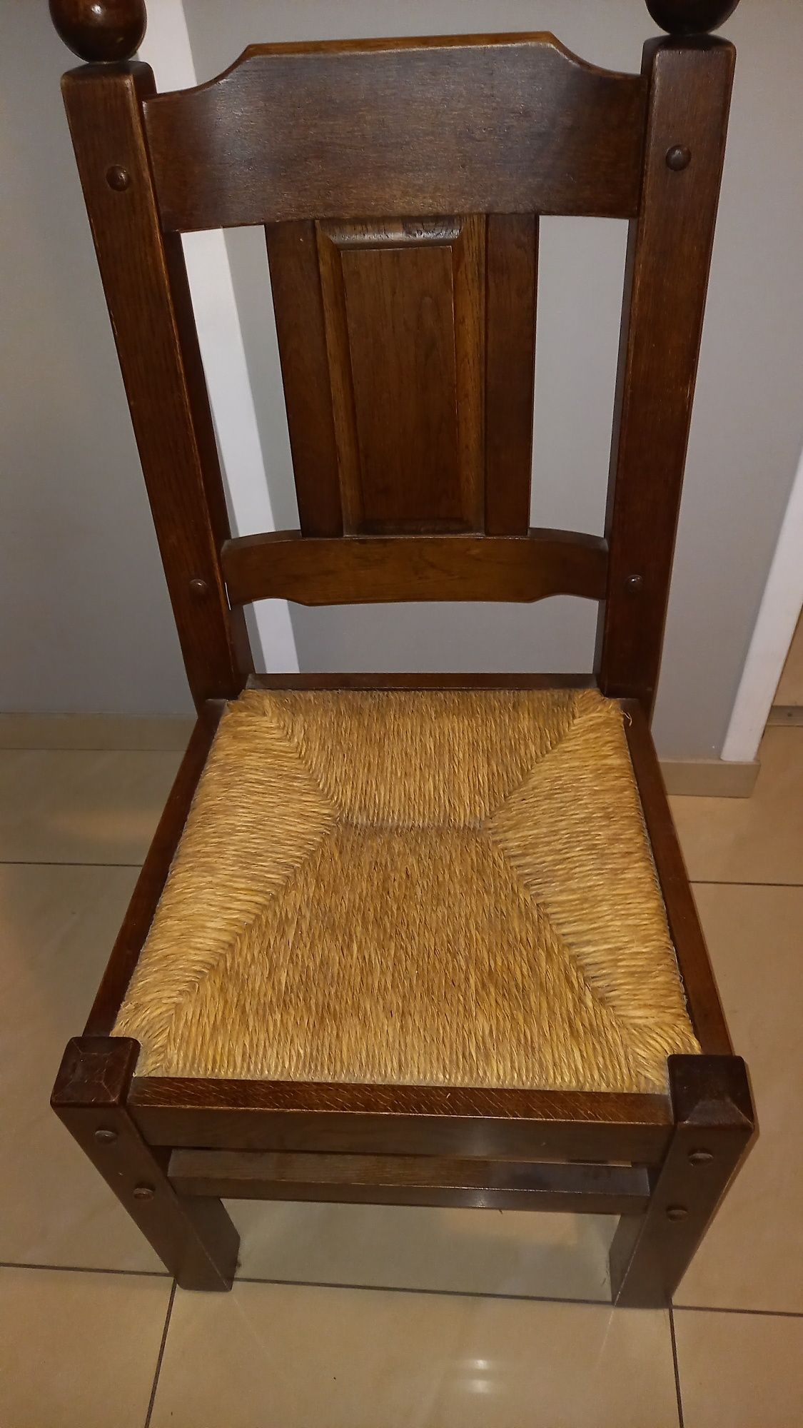 Krzesła dębowe masywne
