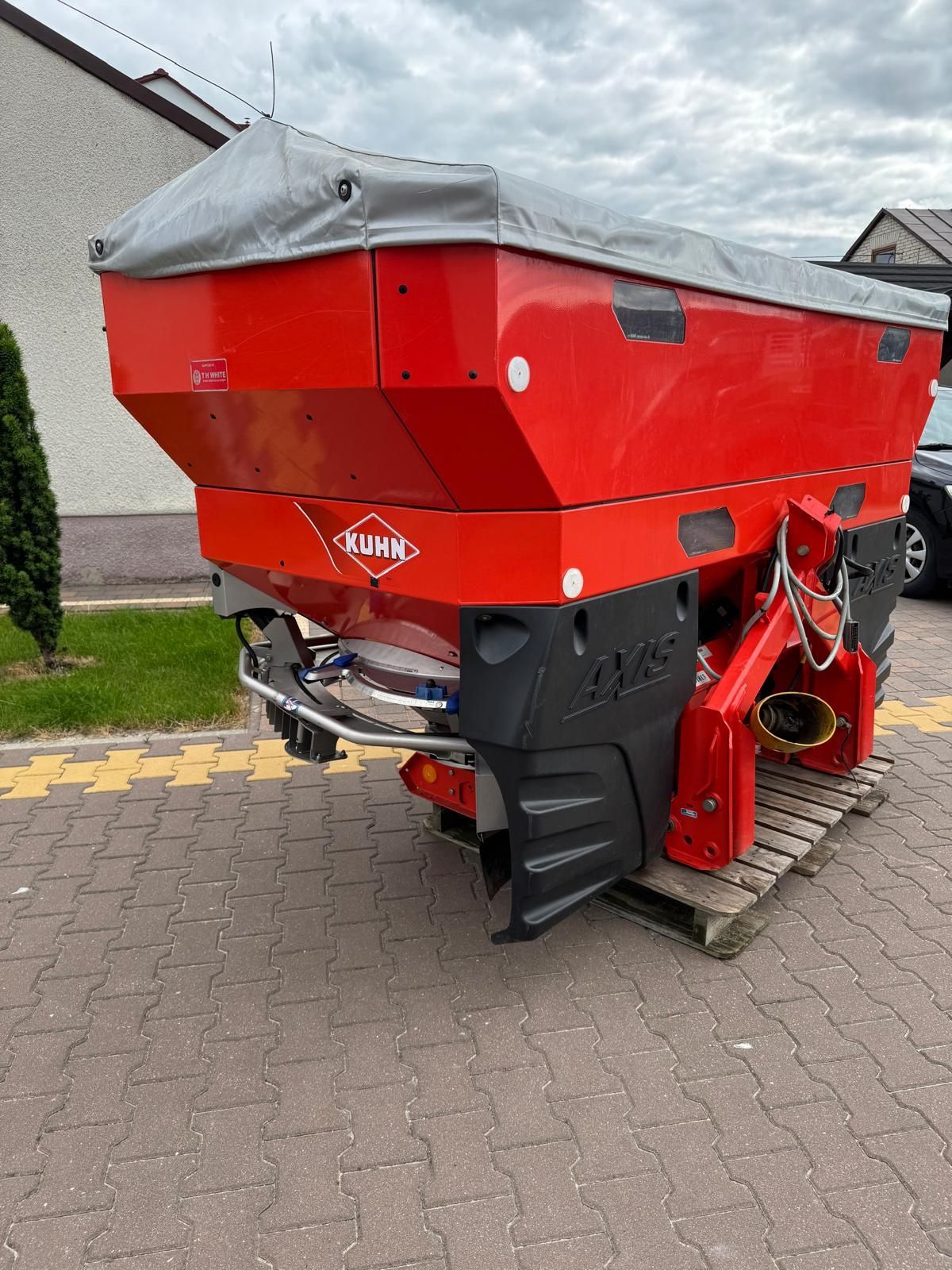 Kuhn Axis   40.1 W  IGŁA !!Dawkowanie Waga Rozsiewacz