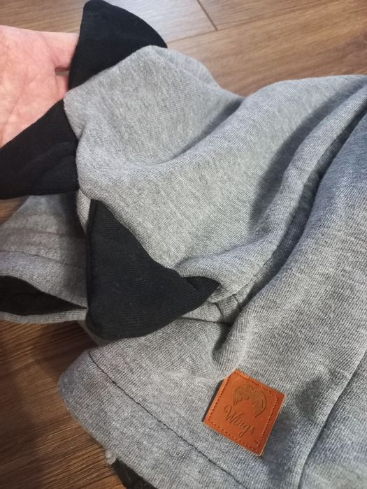 Bluza, bluzka i.bezrekawnik rozm 122 a wszystko z motywem dla Fana din