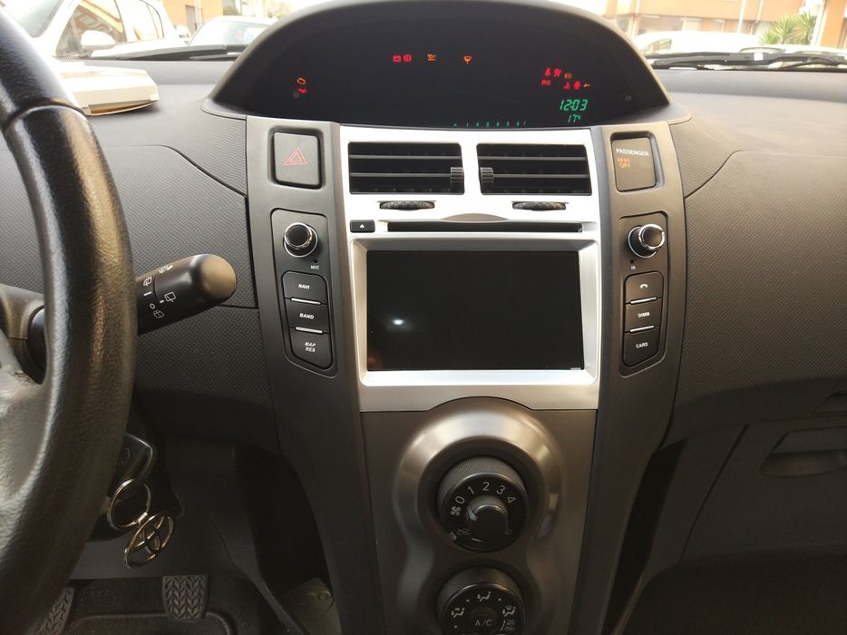 Auto rádio Toyota Yaris GPS Bluetooth USB Wi-Fi Android