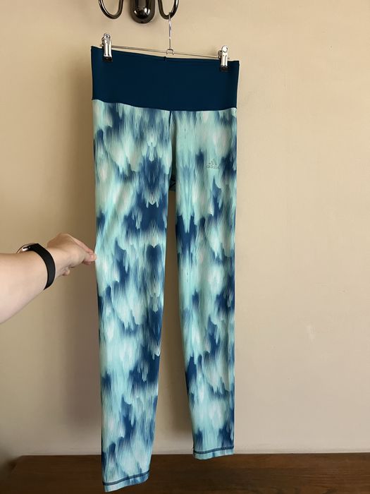 Niebieskie, błękitne spodnie, legginsy sportowe, treningowe, Adidas, S