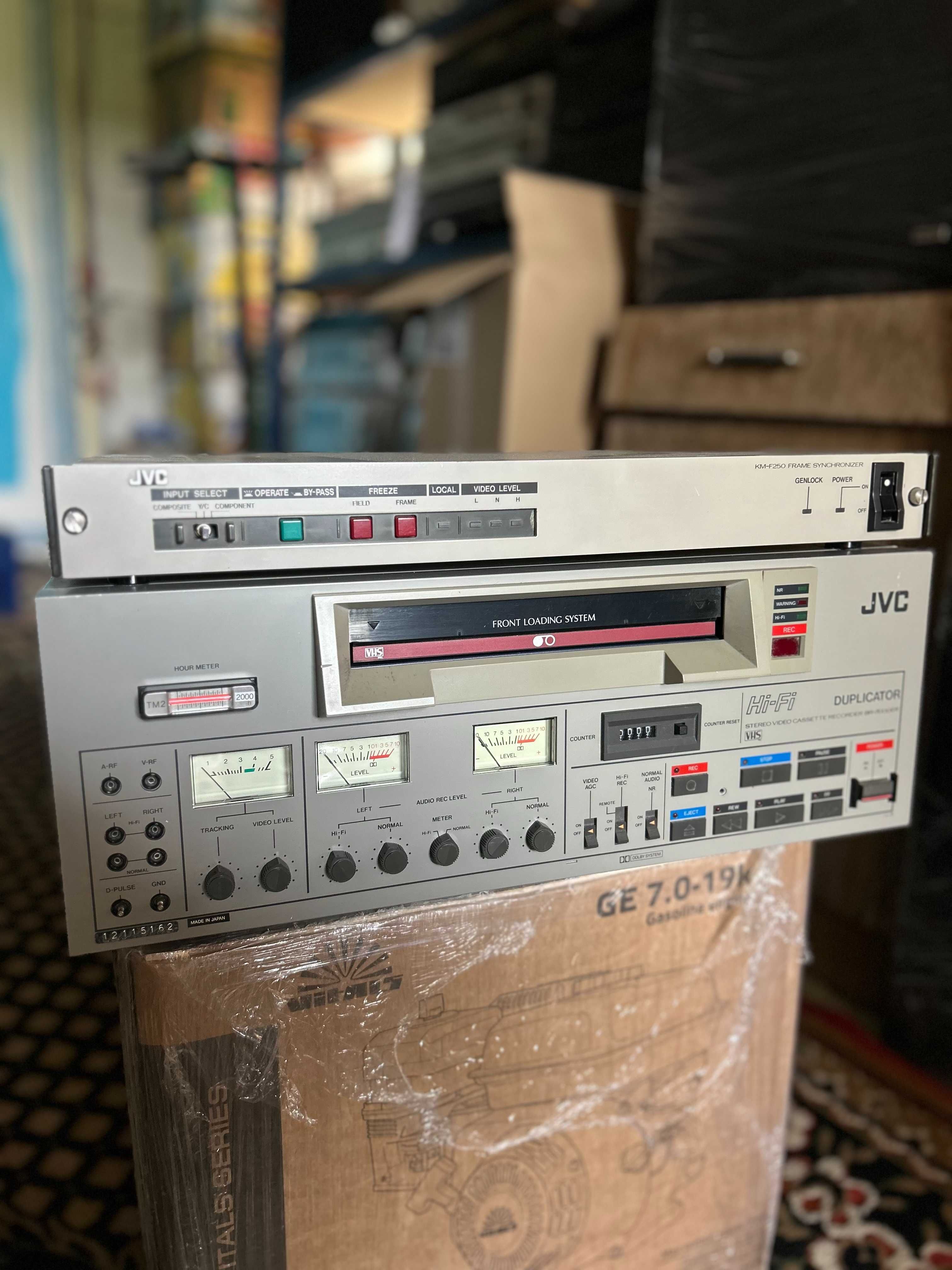 Відеомагнітофон VHS JVC BR-7000ER з Німеччини