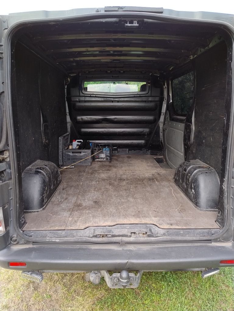 Sprzedam Opla Vivaro 1.9DTI