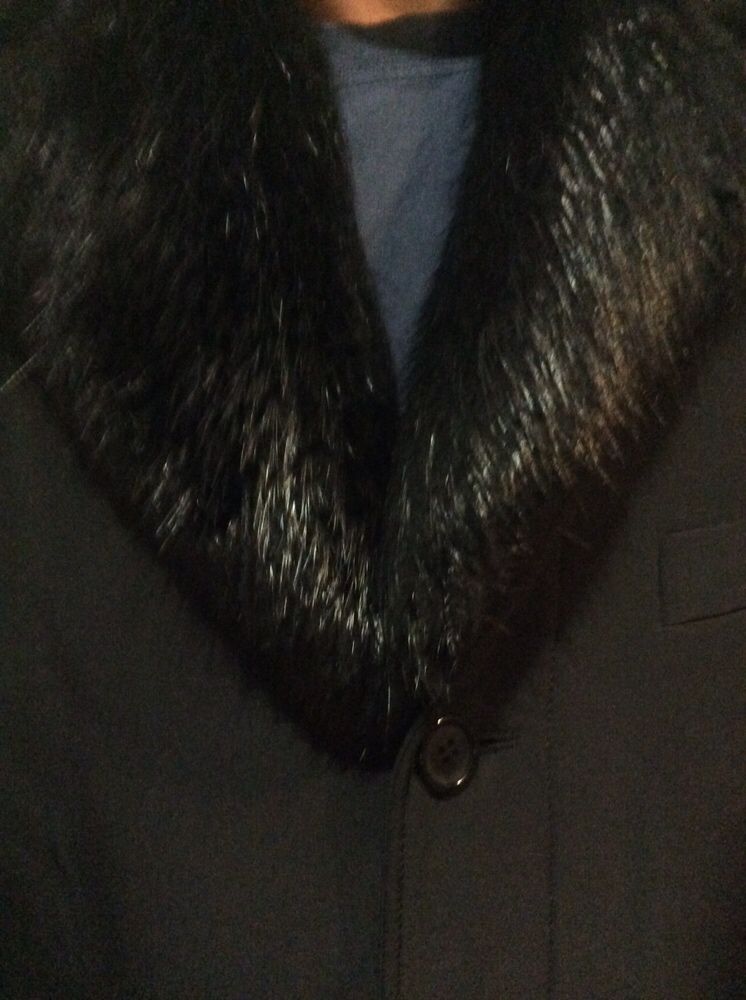 Пальто от Воронина в деловом стиле. Воротник из бобра зимнее, демисезо