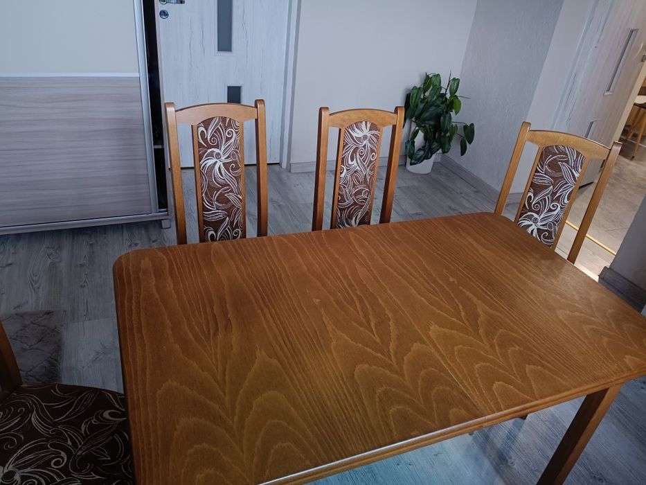 Stół rozkładany+4 krzesła