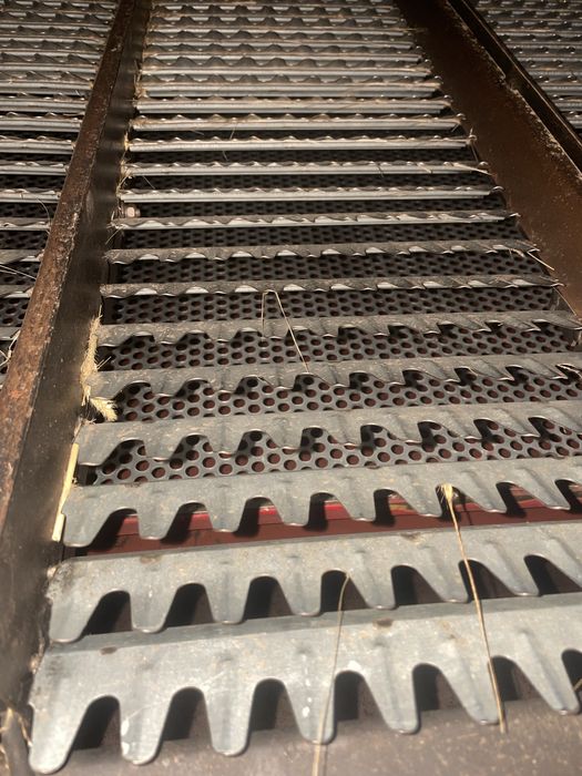 Продам комбайн Massey Ferguson 330