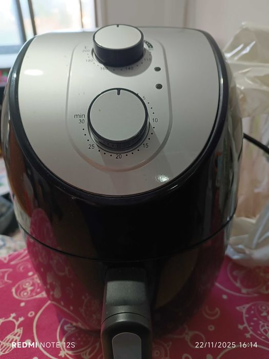 Air Fryer quase nova