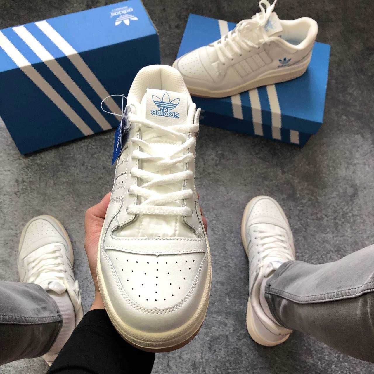 Кросівки / Кроссовки чоловічі adidas forum low white