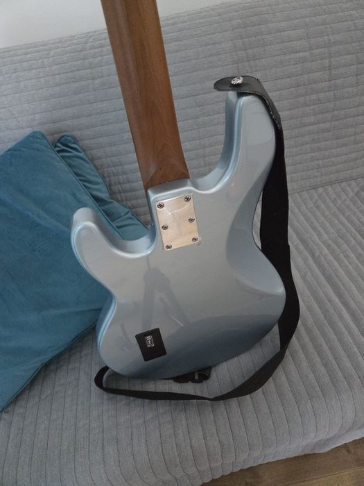 Sterling Stingray Ray34