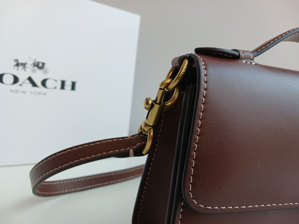 Сумка Coach Taddi в наявності