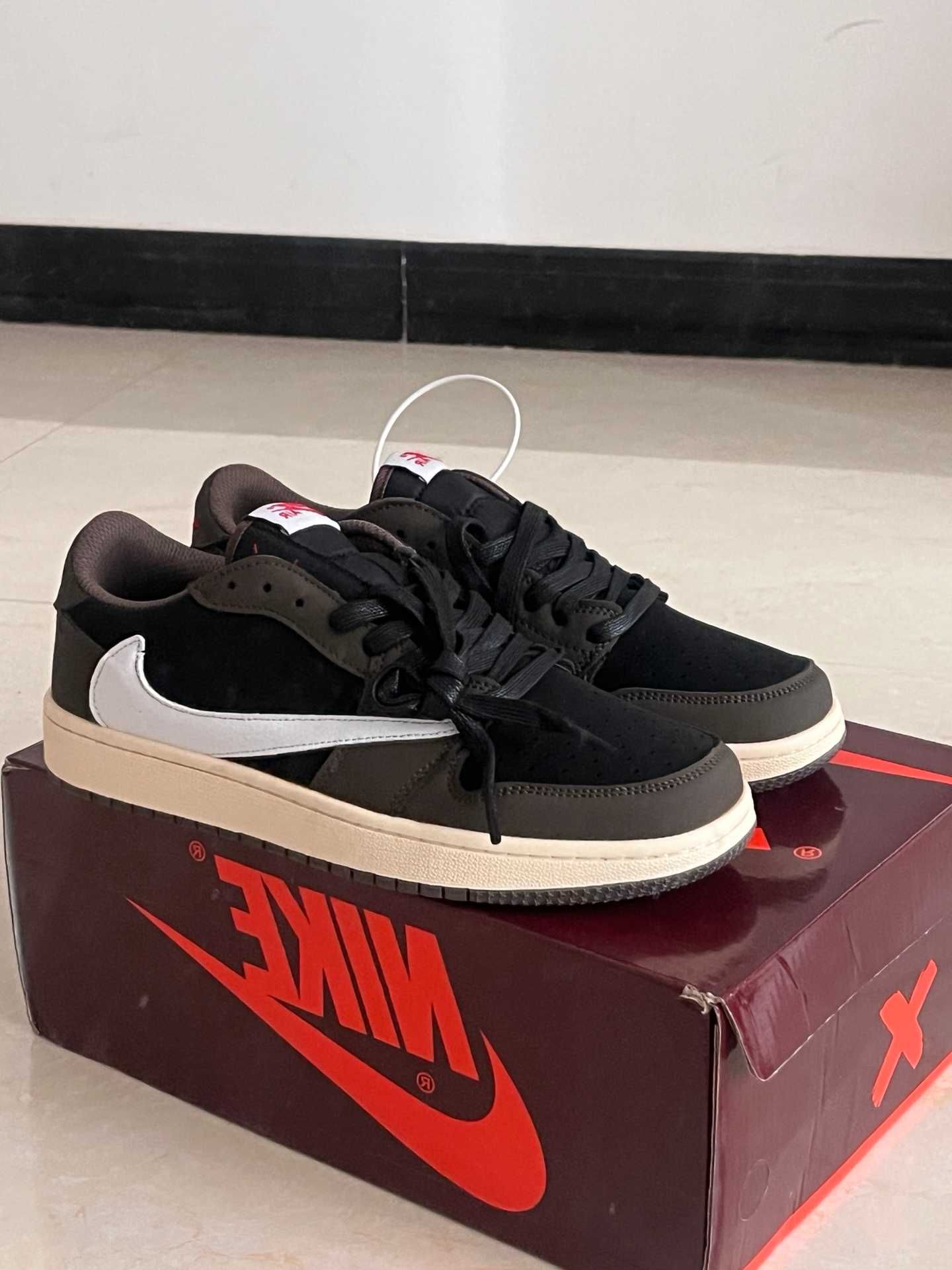 buty Espadryle Jordan_1_Retro_Low_OG_SP_Travis_Scott_Mocha R.42