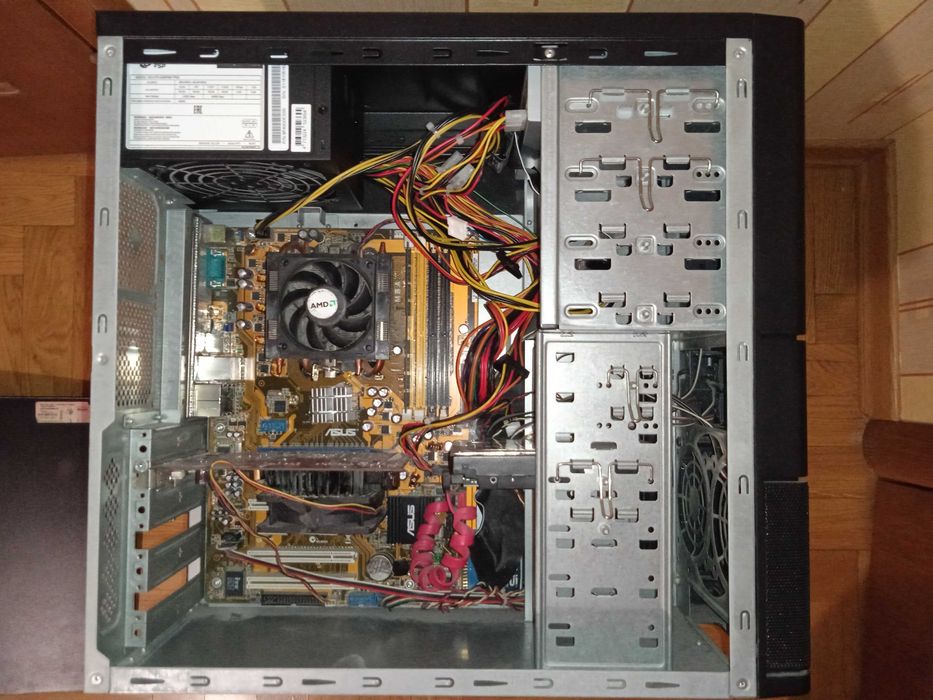 Компьютеры, внеш. модем, маршрутизаторы.