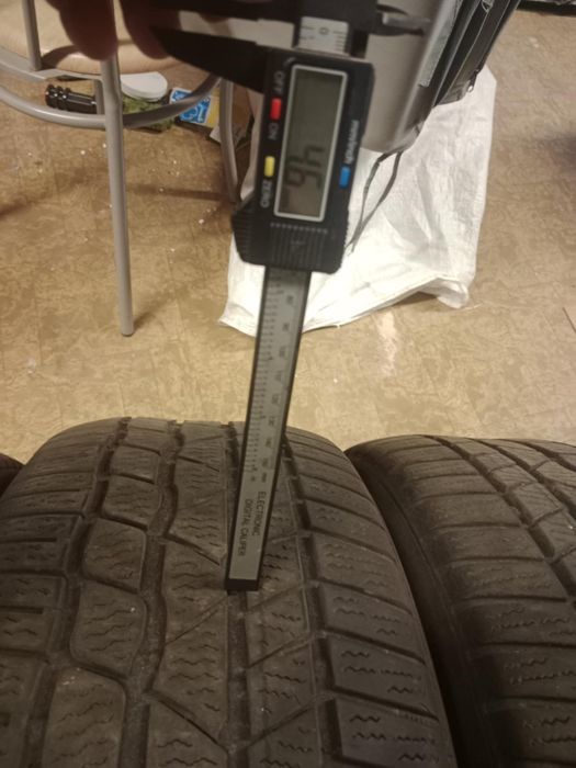 Opony zimowe 235/45 r19