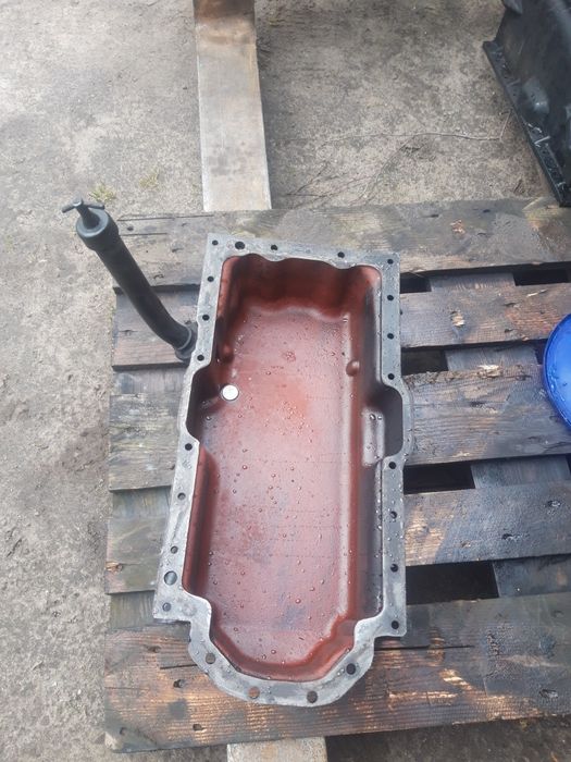 Miska olejowa silnik 268 case 4230 lub 4240 niska do nowego modelu