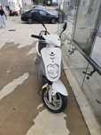 Scooter com avaria para venda.