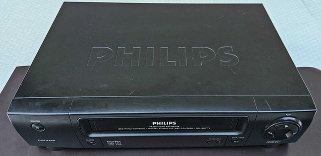 Magnetowid VHS Philips VR 200