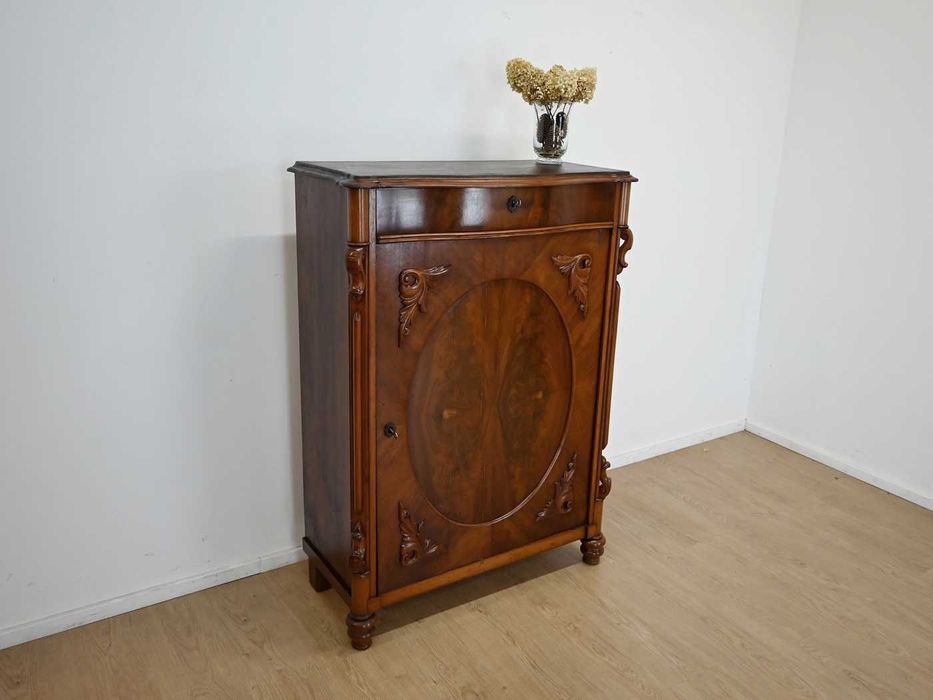 bardzo ładna bieliźniarka filipowska 092401