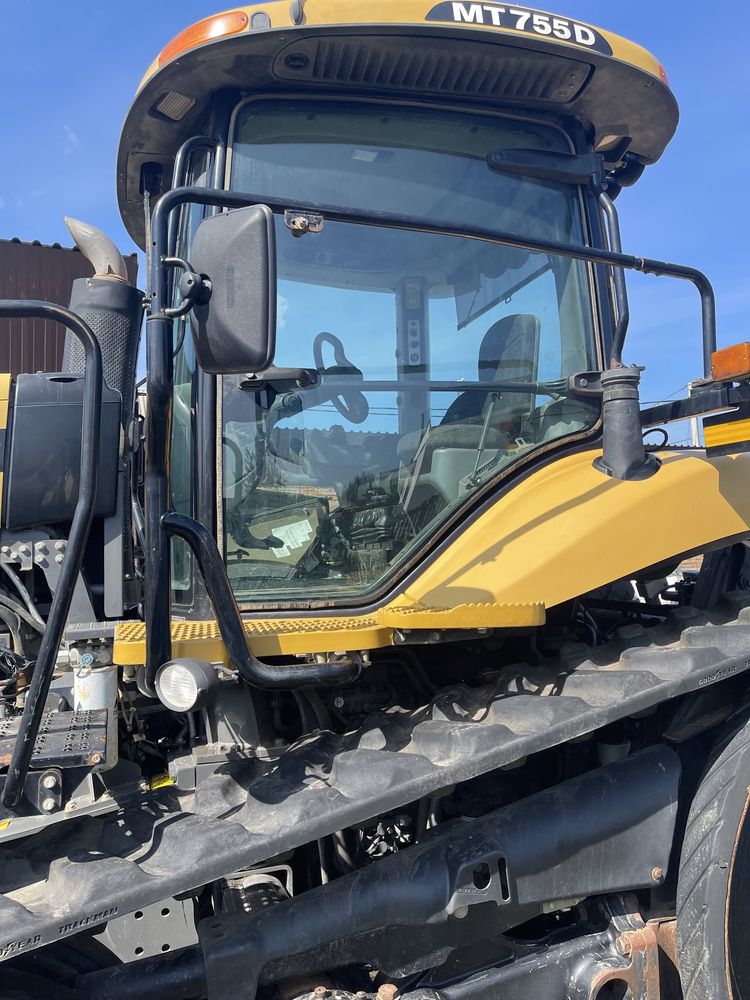 Продаж трактора Challenger Чесерії Мт755D