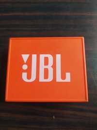 Głośnik JBL. Kolor pomarańczowy.