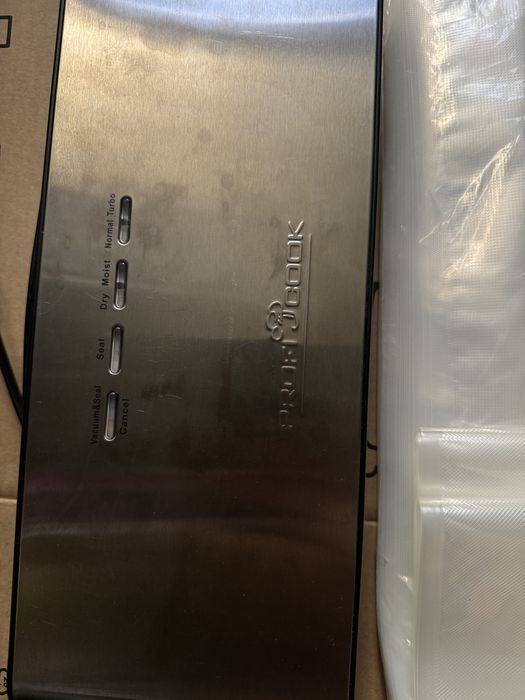 Zgrzewarka próżniowa  + spora ilość torebek do pakowania