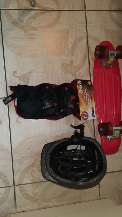 Продам Пенни борд и полный комплект защиты