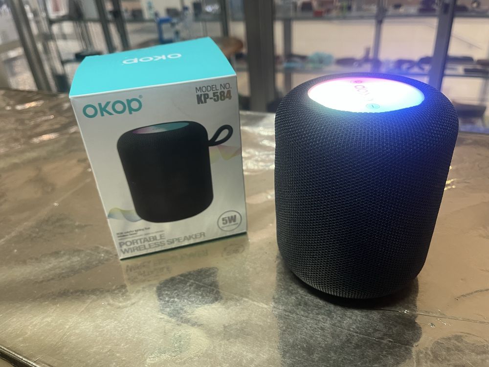 Vendo coluna de som okop, com RGB